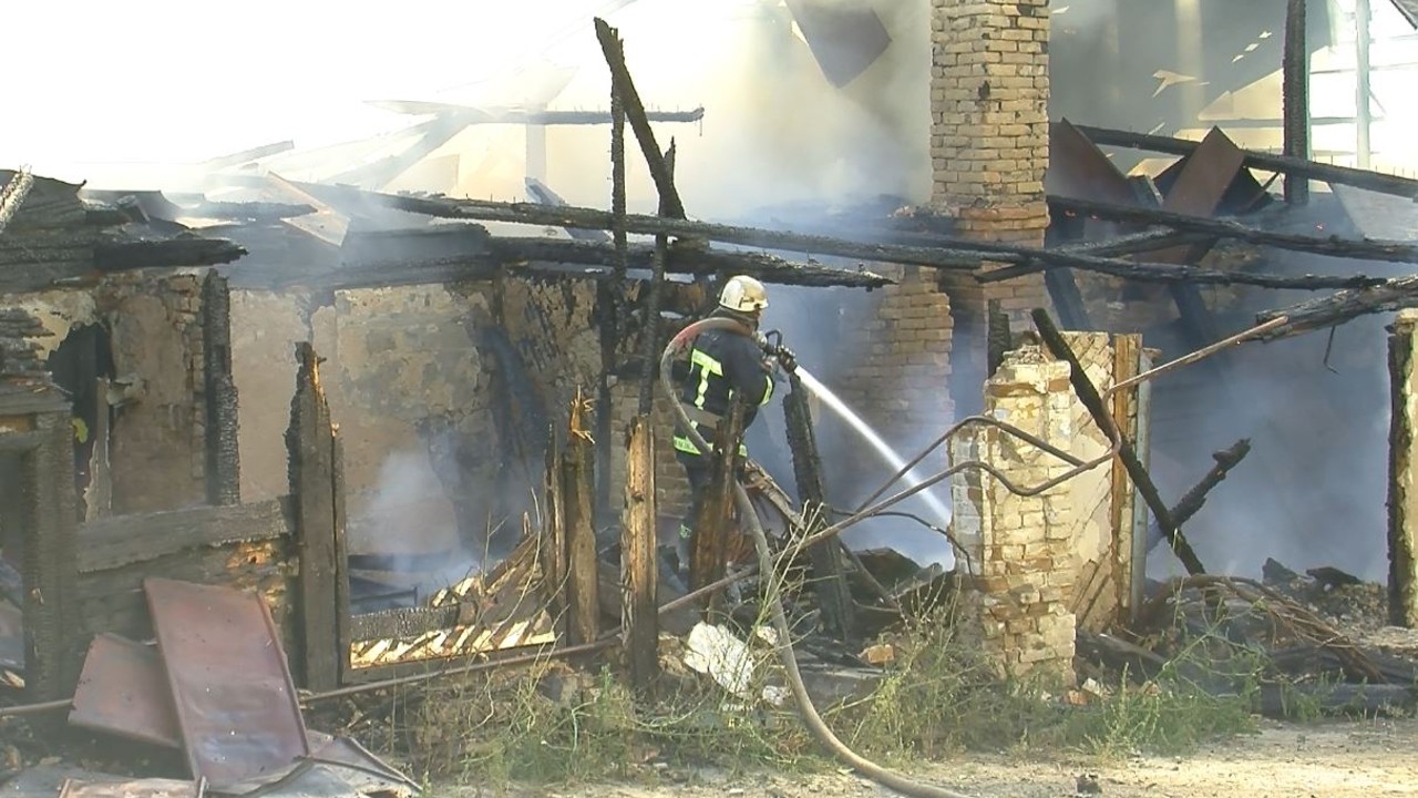 У Луцьку згорів будинок через умисний підпал, -  поліцейський Олег Плазовський
